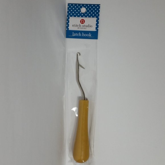 Stitch Studio by Nicole Wood Handled Latch Hook - Picture 1 of 6